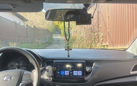 Hyundai Solaris II рестайлинг, 2020 год, 1 400 000 рублей, 6 фотография