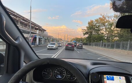 Hyundai Grand Starex Grand Starex I рестайлинг 2, 2017 год, 2 690 000 рублей, 6 фотография