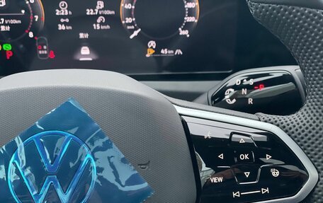 Volkswagen Tiguan, 2025 год, 4 850 000 рублей, 15 фотография