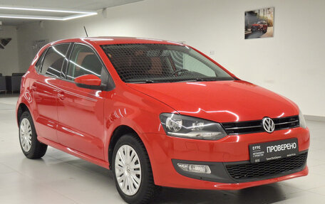 Volkswagen Polo VI (EU Market), 2012 год, 700 000 рублей, 3 фотография