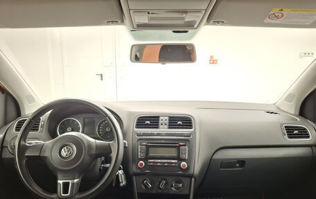 Volkswagen Polo VI (EU Market), 2012 год, 700 000 рублей, 14 фотография