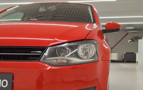 Volkswagen Polo VI (EU Market), 2012 год, 700 000 рублей, 17 фотография