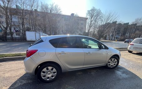 Opel Astra J, 2014 год, 780 000 рублей, 2 фотография