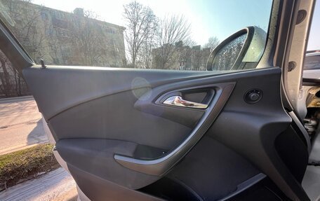 Opel Astra J, 2014 год, 780 000 рублей, 12 фотография