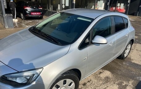 Opel Astra J, 2014 год, 780 000 рублей, 6 фотография