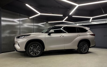 Toyota Highlander, 2025 год, 6 190 000 рублей, 4 фотография