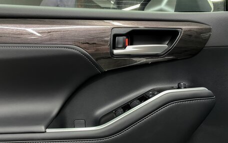 Toyota Highlander, 2025 год, 6 190 000 рублей, 9 фотография