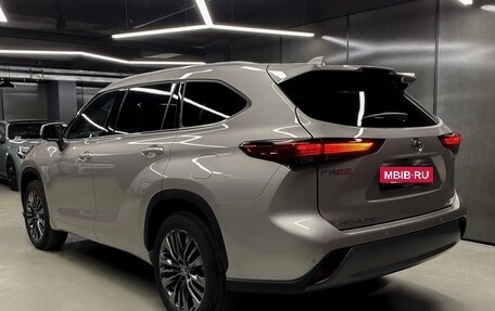 Toyota Highlander, 2025 год, 6 190 000 рублей, 5 фотография