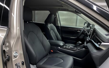 Toyota Highlander, 2025 год, 6 190 000 рублей, 13 фотография