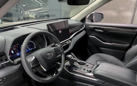 Toyota Highlander, 2025 год, 6 190 000 рублей, 16 фотография