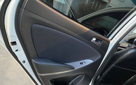 Hyundai Solaris II рестайлинг, 2015 год, 700 000 рублей, 9 фотография