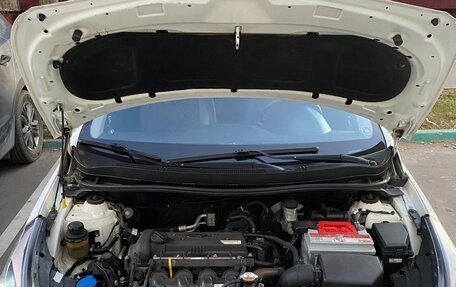 Hyundai Solaris II рестайлинг, 2015 год, 700 000 рублей, 14 фотография