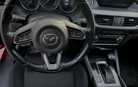 Mazda 6, 2017 год, 1 900 000 рублей, 4 фотография