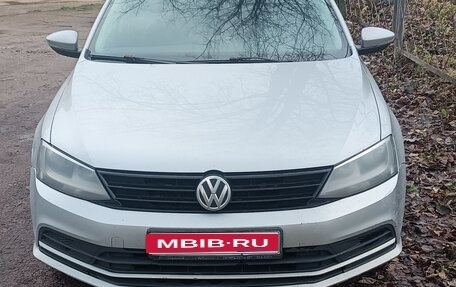 Volkswagen Jetta VI, 2015 год, 715 000 рублей, 1 фотография