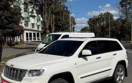 Jeep Grand Cherokee, 2012 год, 2 100 000 рублей, 2 фотография
