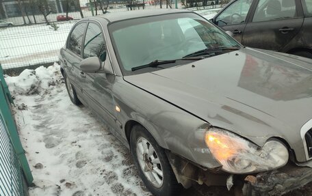 Hyundai Sonata IV рестайлинг, 2002 год, 260 000 рублей, 3 фотография