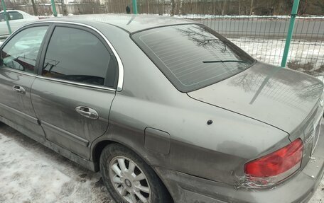 Hyundai Sonata IV рестайлинг, 2002 год, 260 000 рублей, 7 фотография