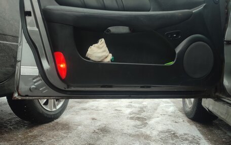 Hyundai Sonata IV рестайлинг, 2002 год, 260 000 рублей, 17 фотография