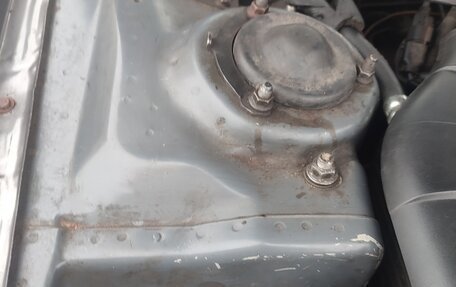 Hyundai Sonata IV рестайлинг, 2002 год, 260 000 рублей, 19 фотография