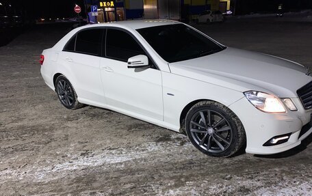 Mercedes-Benz E-Класс, 2010 год, 1 600 000 рублей, 3 фотография