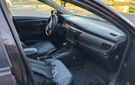 Toyota Corolla, 2015 год, 990 000 рублей, 3 фотография