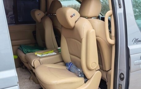 Hyundai Grand Starex Grand Starex I рестайлинг 2, 2017 год, 3 000 000 рублей, 6 фотография