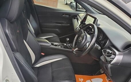 Toyota C-HR I рестайлинг, 2020 год, 2 310 000 рублей, 8 фотография