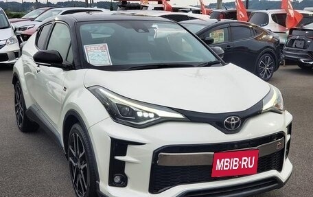 Toyota C-HR I рестайлинг, 2020 год, 2 310 000 рублей, 3 фотография