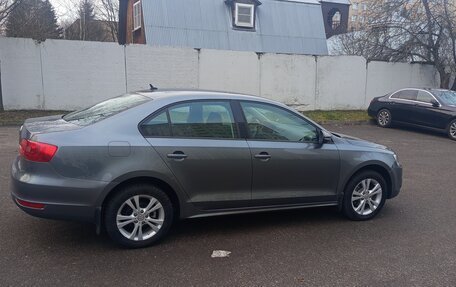 Volkswagen Jetta VI, 2012 год, 1 100 000 рублей, 3 фотография