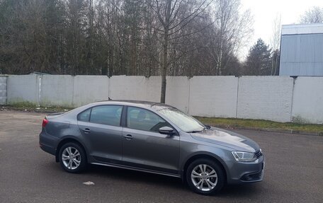 Volkswagen Jetta VI, 2012 год, 1 100 000 рублей, 2 фотография