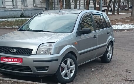 Ford Fusion I, 2005 год, 290 000 рублей, 1 фотография