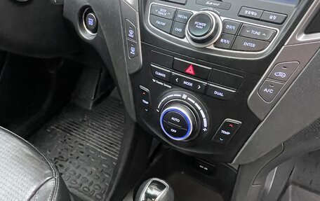 Hyundai Santa Fe III рестайлинг, 2013 год, 2 050 000 рублей, 8 фотография