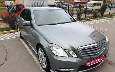 Mercedes-Benz E-Класс, 2012 год, 1 550 000 рублей, 2 фотография