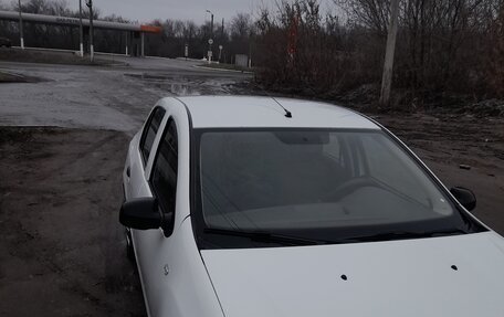 Renault Logan II, 2017 год, 550 000 рублей, 5 фотография