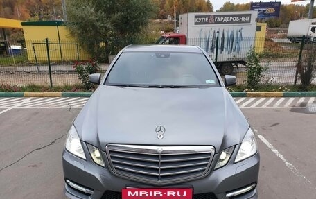 Mercedes-Benz E-Класс, 2012 год, 1 550 000 рублей, 3 фотография