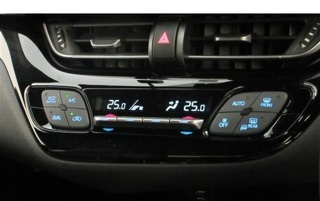 Toyota C-HR I рестайлинг, 2020 год, 2 105 000 рублей, 13 фотография