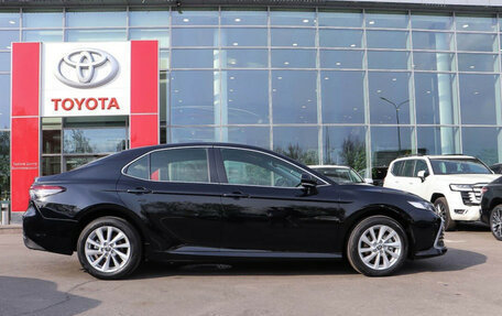 Toyota Camry, 2025 год, 5 490 000 рублей, 5 фотография