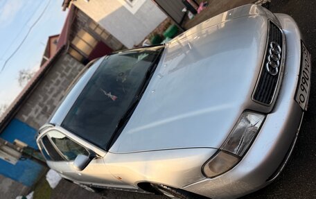 Audi A4, 1996 год, 400 000 рублей, 2 фотография