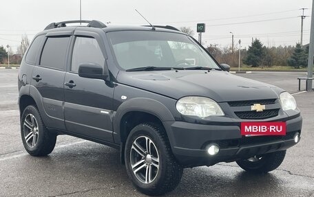Chevrolet Niva I рестайлинг, 2013 год, 550 000 рублей, 2 фотография