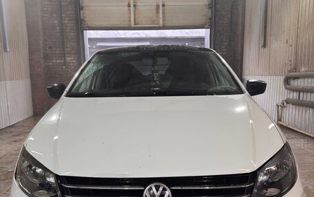 Volkswagen Polo VI (EU Market), 2019 год, 840 000 рублей, 2 фотография