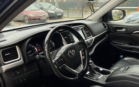 Toyota Highlander III, 2014 год, 2 300 000 рублей, 11 фотография