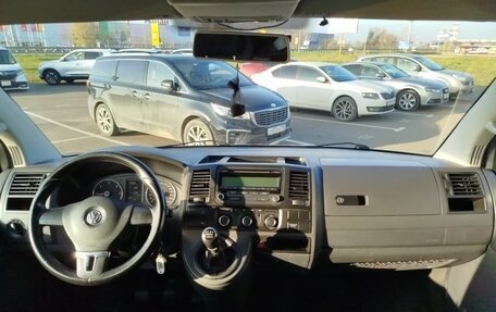 Volkswagen Multivan T5, 2010 год, 1 950 000 рублей, 12 фотография