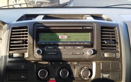 Volkswagen Multivan T5, 2010 год, 1 950 000 рублей, 9 фотография