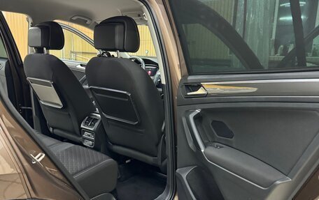 Volkswagen Tiguan II, 2018 год, 2 900 000 рублей, 12 фотография