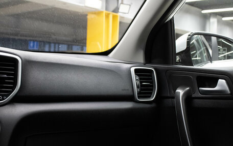 KIA Sportage IV рестайлинг, 2019 год, 2 049 000 рублей, 8 фотография