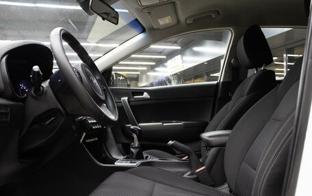 KIA Sportage IV рестайлинг, 2019 год, 2 049 000 рублей, 10 фотография