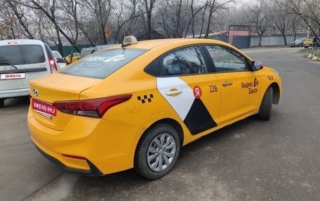 Hyundai Solaris II рестайлинг, 2019 год, 650 000 рублей, 2 фотография