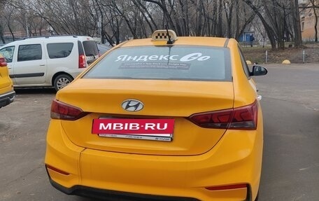 Hyundai Solaris II рестайлинг, 2019 год, 650 000 рублей, 5 фотография