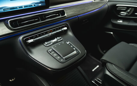 Mercedes-Benz V-Класс, 2025 год, 12 000 000 рублей, 12 фотография