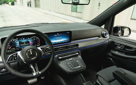 Mercedes-Benz V-Класс, 2025 год, 12 000 000 рублей, 8 фотография